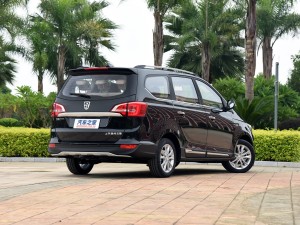 ����ͨ������ ���E730 2016�� 1.5L �քӺ��A�� 7��