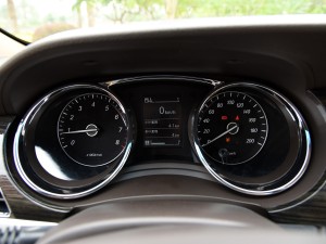 ����ͨ������ ���E730 2016�� 1.5L �քӺ��A�� 7��