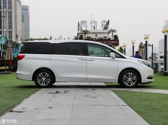 ����ͨ�Äe��2017��e��GL8���A�̄�(w��)