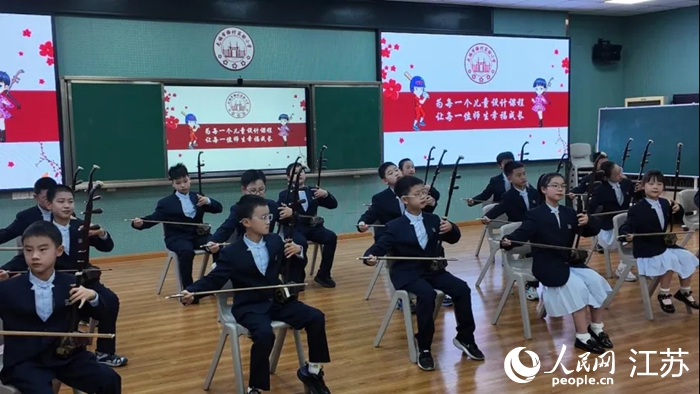 ÷�匍�С�W(xu��)��̫����퍡�������F(tu��n)��ͬ�W(xu��)�������ࡣ����W(w��ng) ����єz