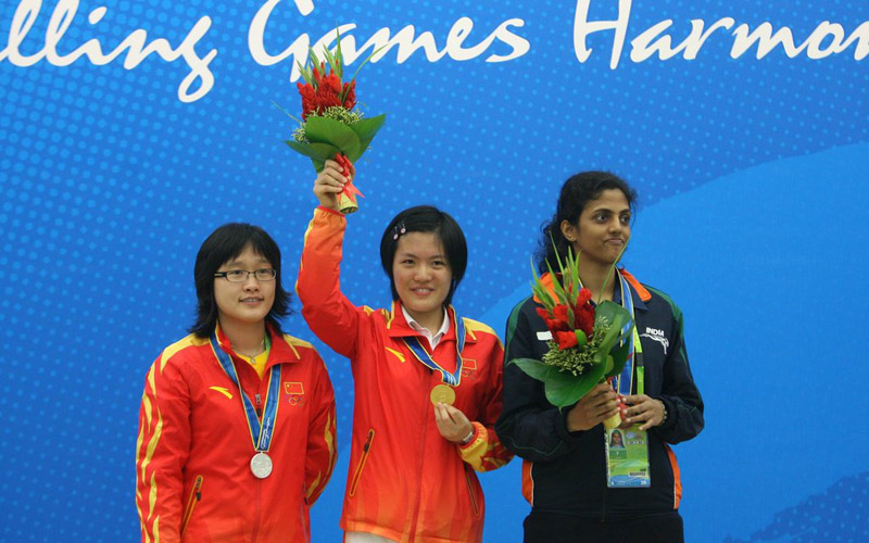 ���ݷ�:���Խo�Ї��⽻�����n��90��