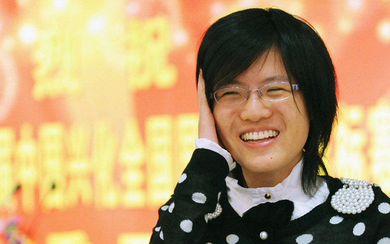 ���ݷ�:���Խo�Ї��⽻�����n��90��