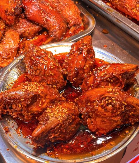 清明小長假輕裝出行”