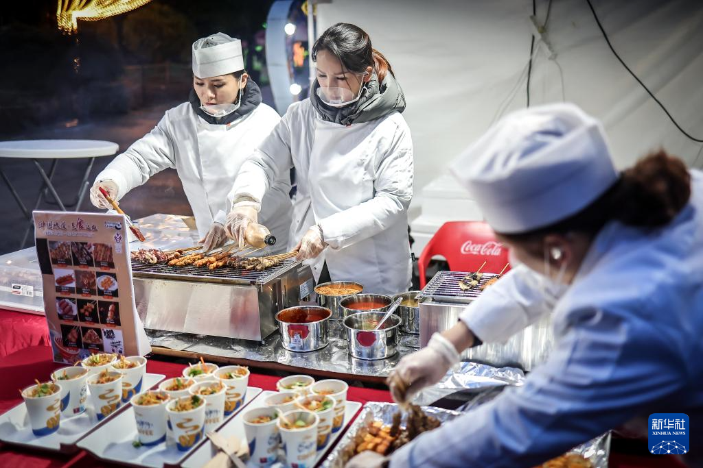 ���Ї���ʳ֮ҹ�����(d��ng)���಼�_(d��)��˹