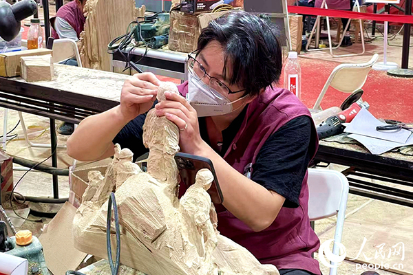 ��ِ�x�����۾���(hu��)����M(j��n)�е��������W(w��ng)ӛ�� ��ӯ�z