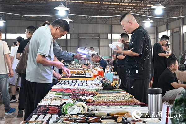 ���a(ch��n)һ���������ݺ����T�͡��Ї�(gu��)���֮�l(xi��ng)����