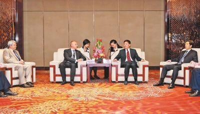 �x��հꐝ�(r��n)����(hu��)Ҋ(ji��n)�КW���h�ߌ�Փ����(j��ng)�Q(m��o)��(du��)Ԓ���(d��ng)�W������