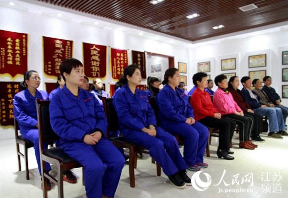 18������8�c40��������ˮ��(w��)����ˮ���İ��ȫ�w�����ˆT��(zh��n)�r�R�����ҕ�Cǰ��