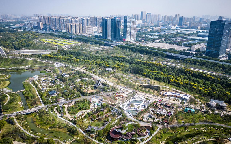 �@���@�еĳ���չ�@����衔z