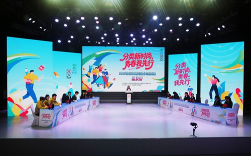 �v���У�����������