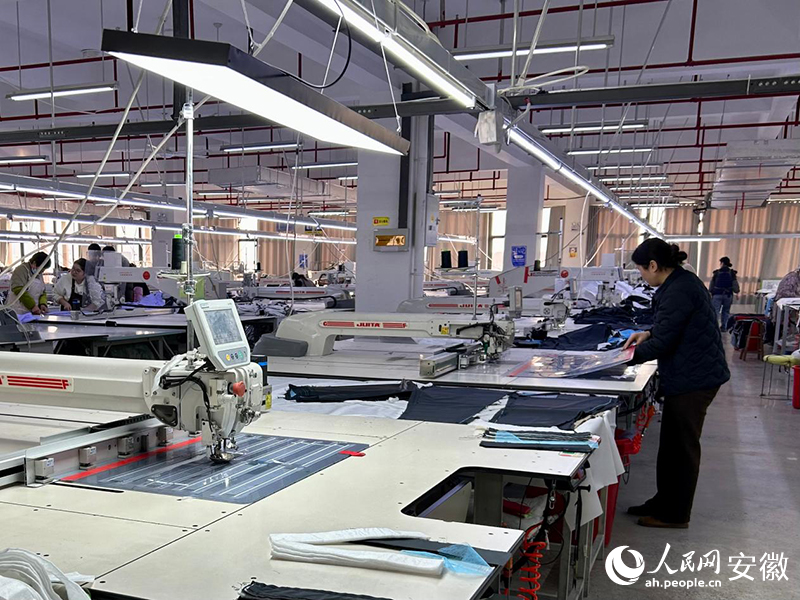 ���՝��ֿƼ����F�ɷݹ�˾���a(ch��n)܇�g������W(w��ng)ӛ�� ���w�S�z