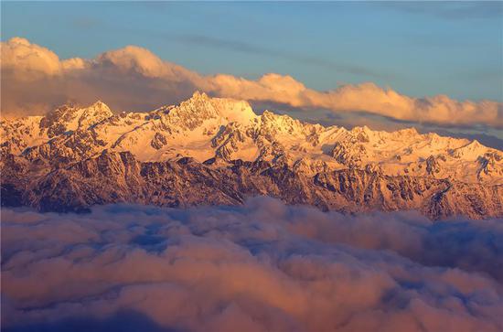 ѩɽ�ƺ��Ľ^���L(f��ng)�} ���������_(d��)�ɾ���ţ��ɽ