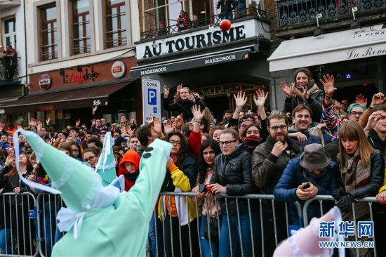 �����H����3�������r��ʲ��g��(ji��)ӭ���߳�