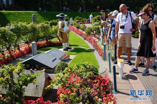 (國(guó)際)(3)走進(jìn)荷蘭“海牙小人國(guó)”