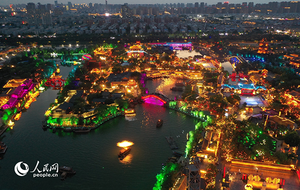 河南開封:華燈璀璨”