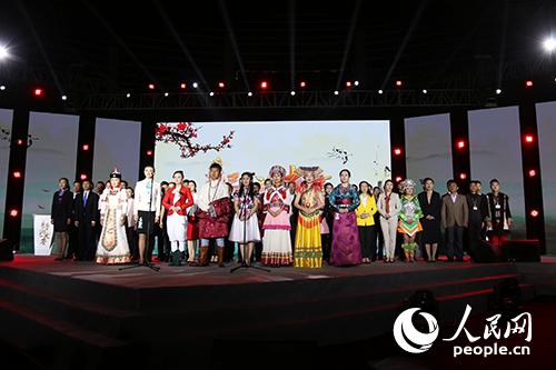 ȫ�w�x�����༰����������(x��)�����wͯ �z