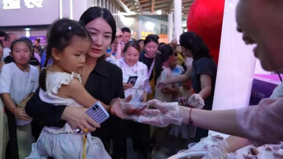 ������ζ��PK��ɽ�|��