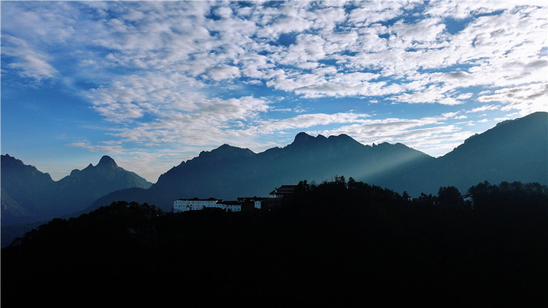 ���Aɽ�L(f��ng)���^(q��)��