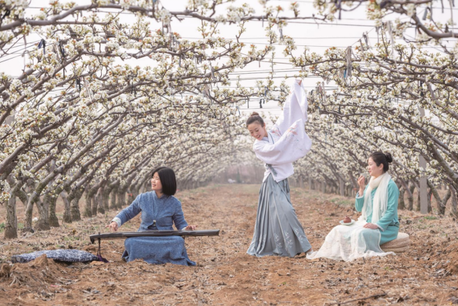 �滨��(ji��)�����������b���ο����ڻ�������(l��)����