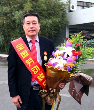 ���]�񣺸ɺ�����ƽ����